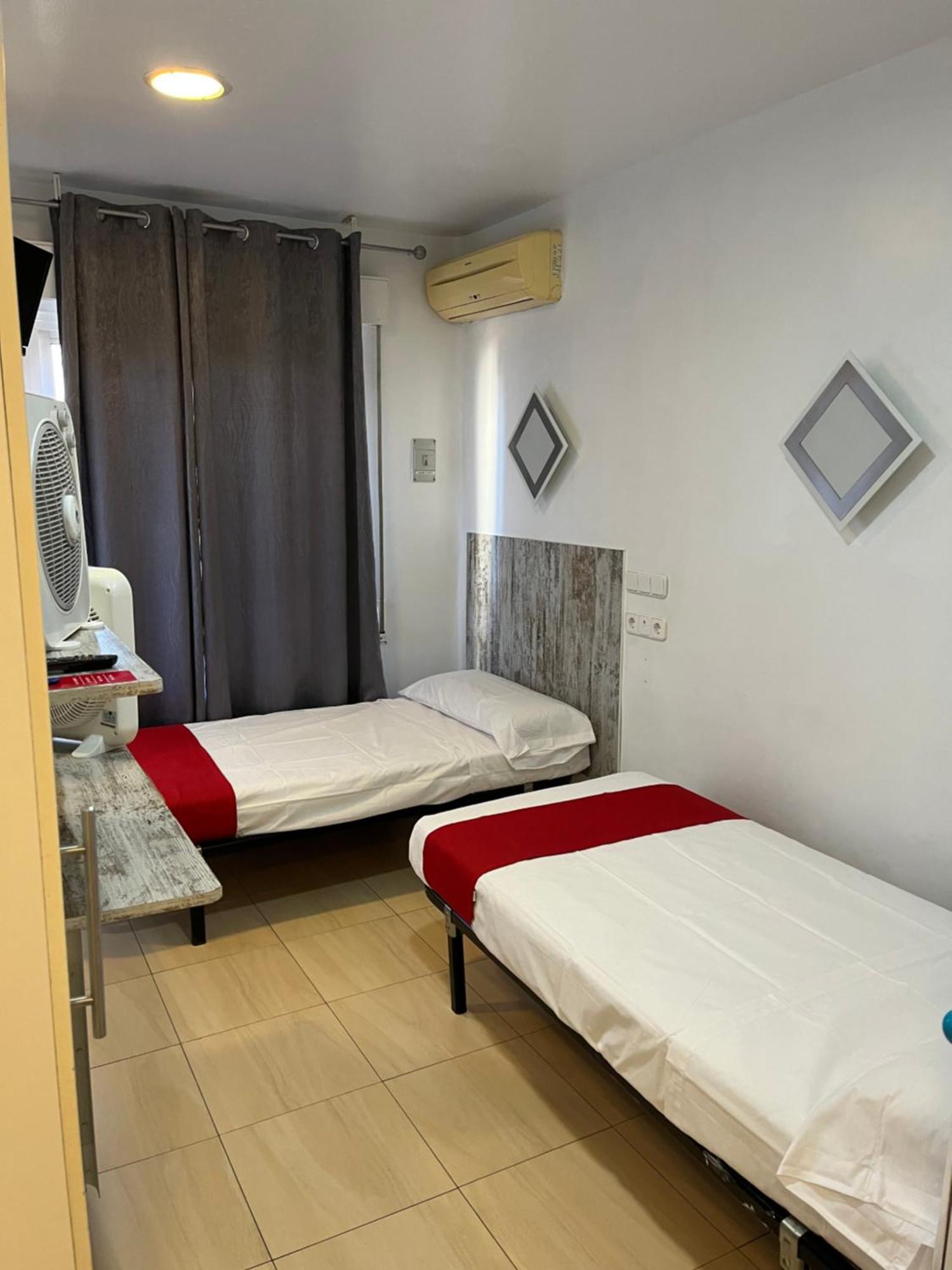 Hostal Las Vegas Мадрид Екстериор снимка