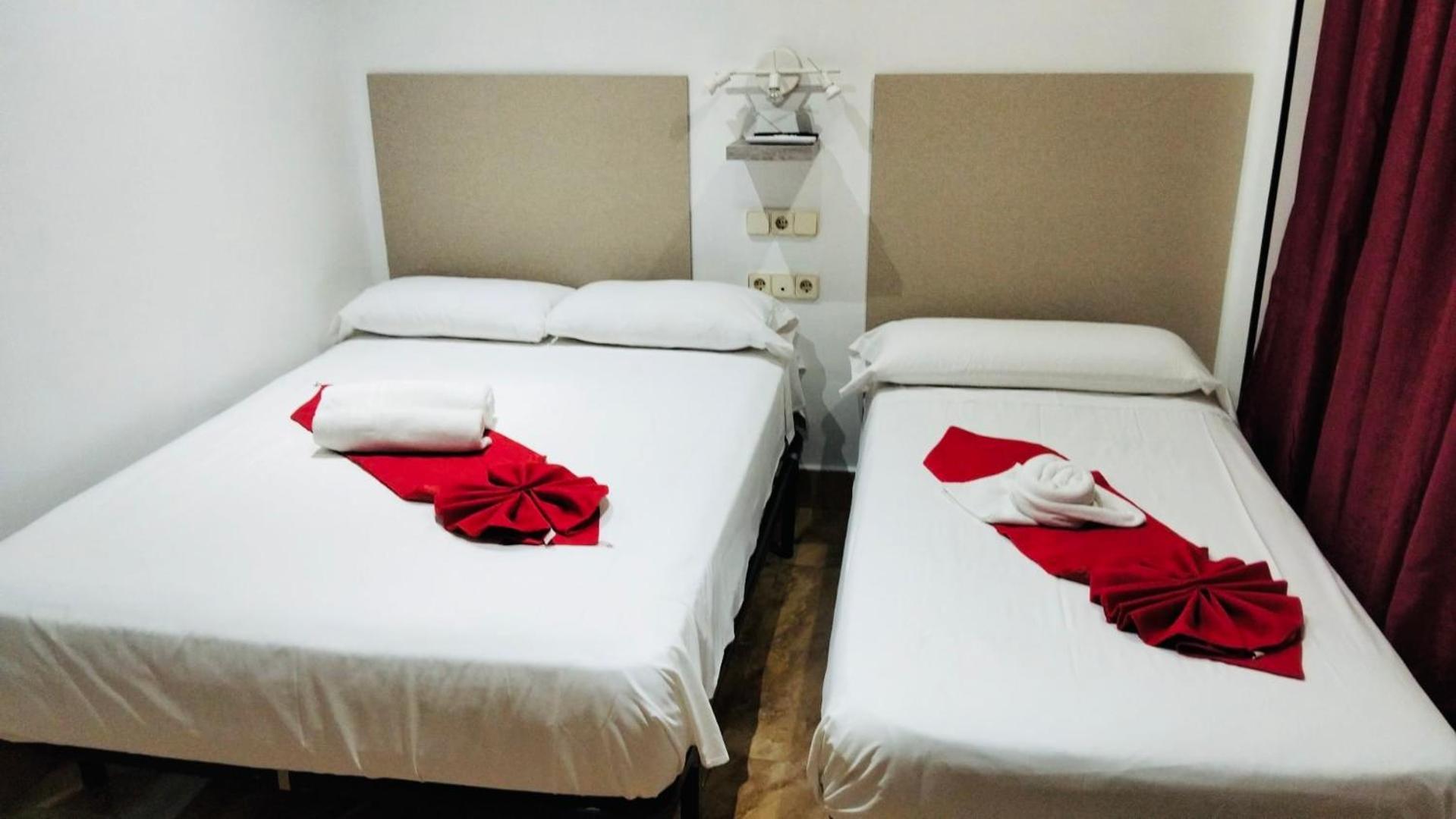 Hostal Las Vegas Мадрид Екстериор снимка